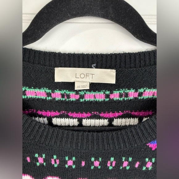 Loft women’s XS black multicolor pattern sweater. Size XS. - Picture 4 of 4